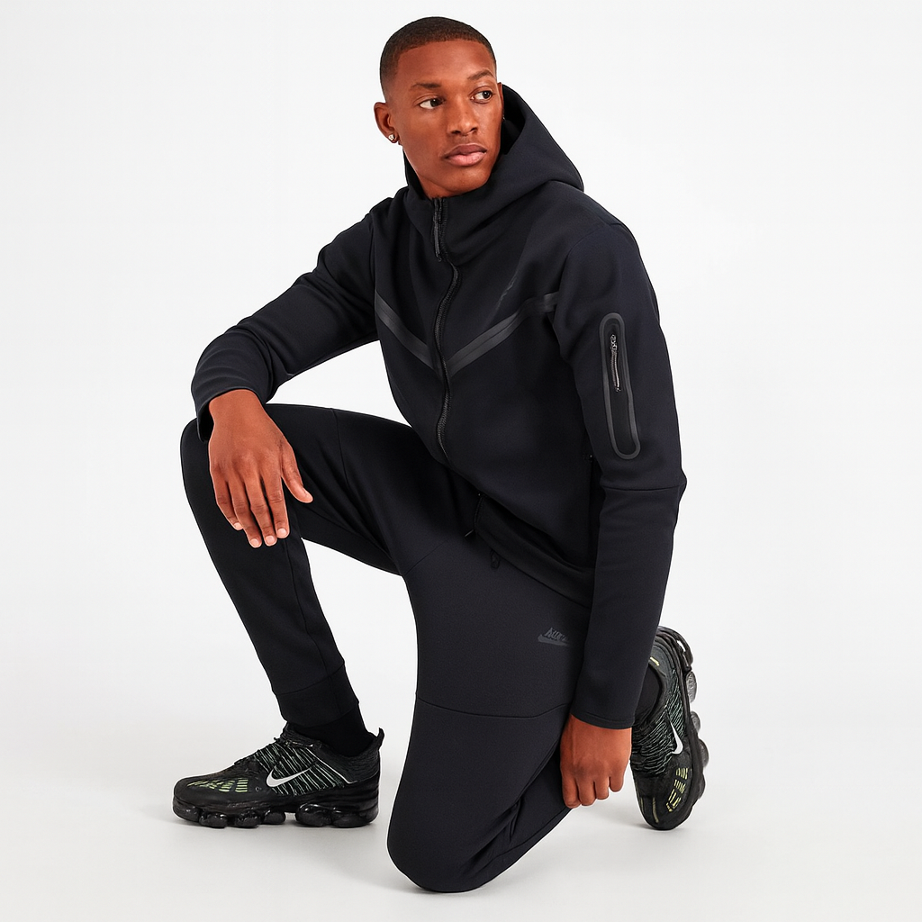 Conjunto Nike Tech Fleece Preto